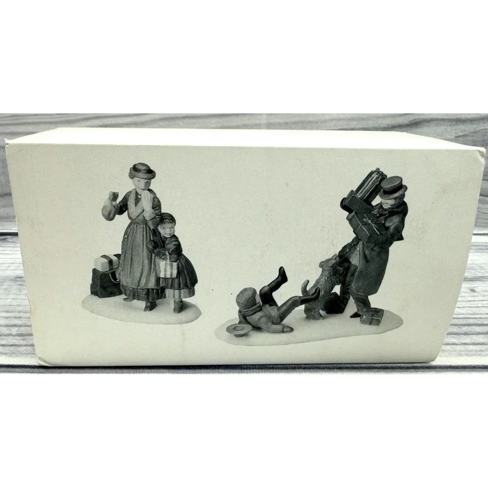 DEPT 56 HERITAGE VILLAGE COLLECTION DON'T DROP THE PRESENTS - SET OF 2 - RETIRED